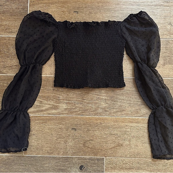 Boohoo Off the Shoulder Polka Dot Ruffle long sleeve sheer Crop Blouse Size 10 - Picture 1 of 5